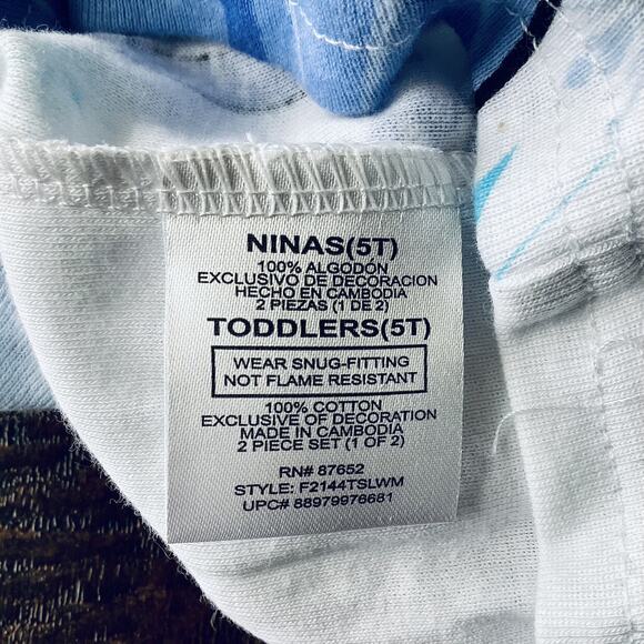 Disney Frozen II Pajama Set - Picture 5 of 7